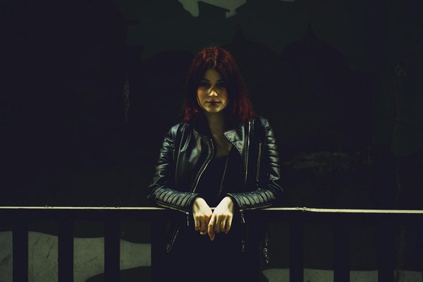 Comment choisir des robes asymétriques pour allonger la silhouette?